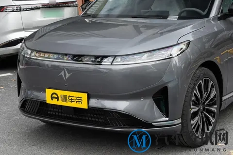 16万级大五座SUV,3米轴距+通风按摩大沙发,家用必看!-2