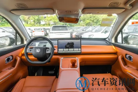 20万内家用六座SUV,冰箱彩电大沙发都有!它能让你满意吗?-2