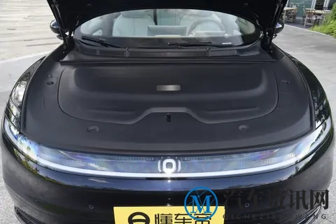 十年磨一剑 零跑双旗舰：把豪华旗舰的“溢价泡沫”挤掉-1