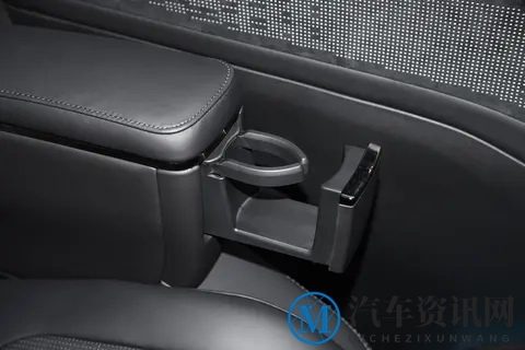 40万级家用MPV选购指南，极氪009让你感受什么叫一步到位-1
