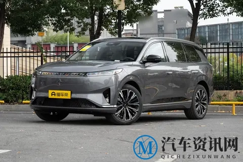 16万级大五座SUV,3米轴距+通风按摩大沙发,家用必看!-1