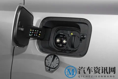 沃尔沃XC70：四驱+超长续航，内外饰设计有特色，适合家用-2