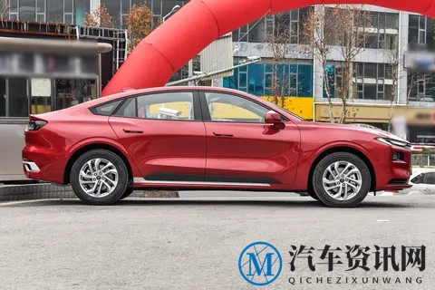 15万预算买合资B级车，为什么我选择了福特新蒙迪欧？-1