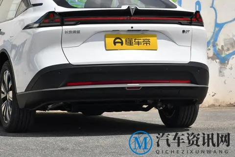 科技与实用并存!亲测2026款深蓝L07,靠谱的新能源家轿-2