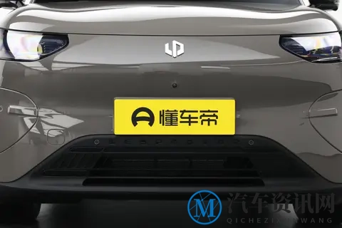 广州车展热门小车！零跑 A10 一亮相，同级车型迎来强对手-3