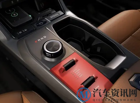 美式硬派SUV，加速3.6s、续航400+km，能代步、能越野、还能攀爬-2