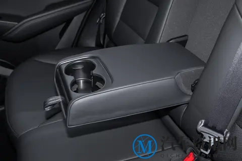 10.39万起，2.0T+9DCT动力组合，油耗7.4L，哈弗H6L有多能打？-2