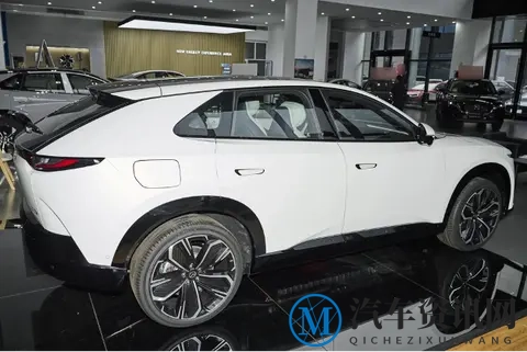 王心凌同款MAZDA EZ-60：11.99 万起的新能源SUV，藏着这些实用亮点-1