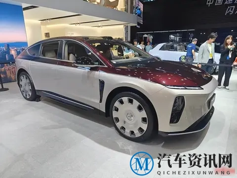李斌省三万，车企拼效率，技术路线大洗牌-1