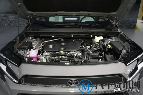 破局15万级！全新RAV4荣放亮相广州车展，8155大屏+混动油耗4.8L-2