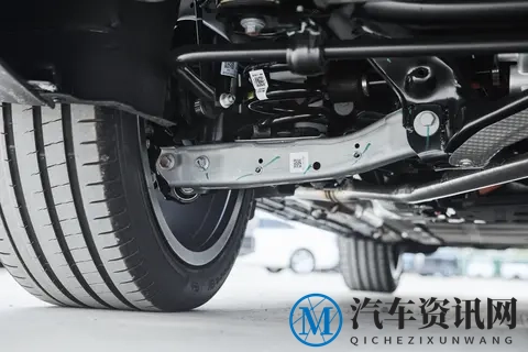 每卖出10台20万内六座SUV，就有7台是它！到底好在哪？-2