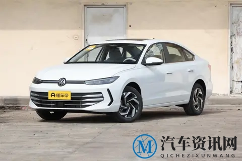 12万预算买合资家轿，新朗逸Pro这回真香，空间大，配置高-3