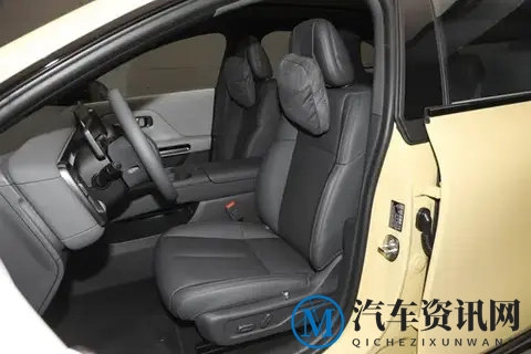 10万级纯电终于有“玩具车”了！零跑Lafa5，这质感真的是爱了-3