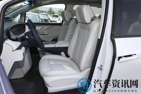 2026款别克GL8陆尊选购指南:三款配置如何精明选?-2
