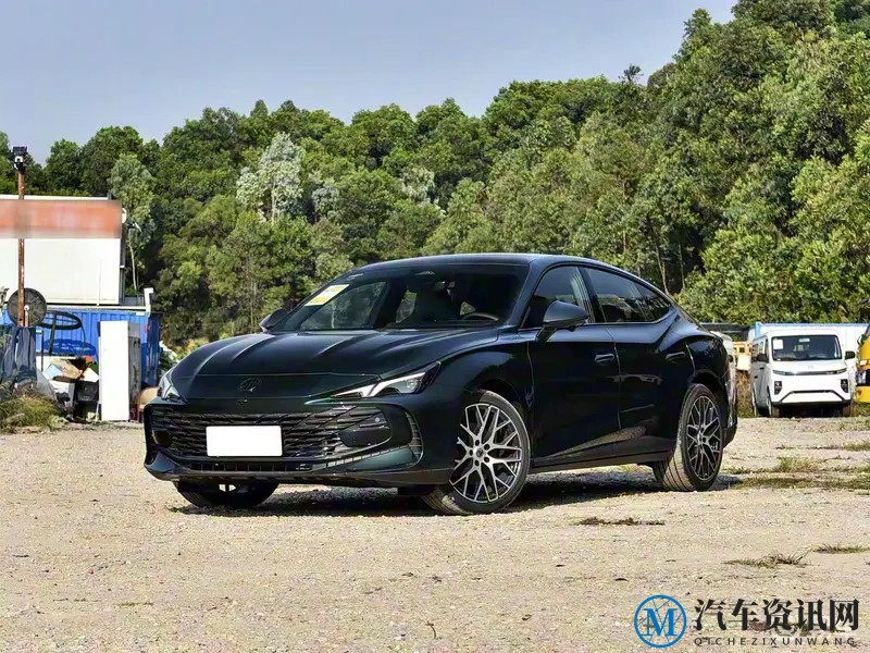 新中型轿跑：2.0T+9AT, 智能悬挂, 电子限滑, 升级驾驶体验-1
