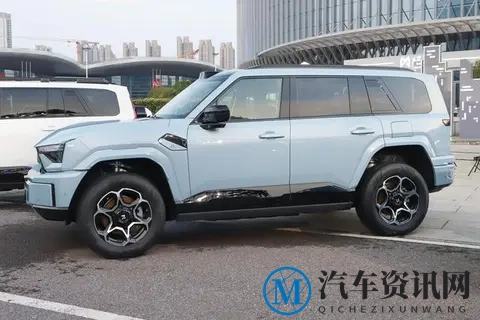 智野新旗舰 ，更城更野更远方 ，全栈华为加持  猛士M817深度试驾体验-2