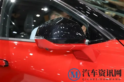 福特新蒙迪欧亮相！标配8155芯片，外观内饰焕新，会提升销量吗？-3