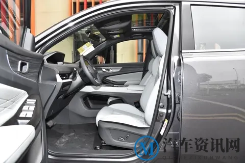 20万级智驾“卷王”诞生!长安启源Q05让新势力慌了?-1
