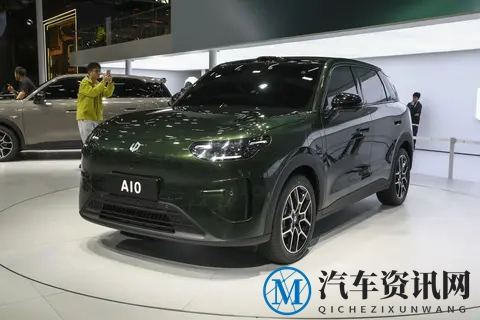 新势力底气尽显！零跑A10亮相 500km续航+激光雷达 冲刺百万销量-3