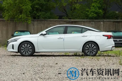 搭载华为鸿蒙座舱,试驾体验东风日产天籁鸿蒙座舱版-2