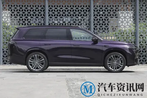 零跑C16：杜比全景声+全速自适应巡航，18.18万车型实力如何？-2