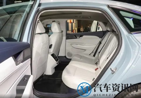 大众全新插混平台！搭载1.5T EVO II引擎，帕萨特ePro纯电续航破百-1