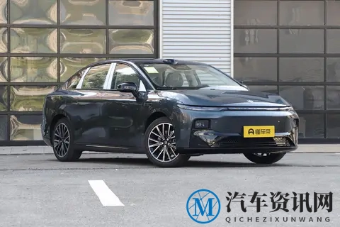 十万块搞定家庭代步！零跑B01用着超省心-1