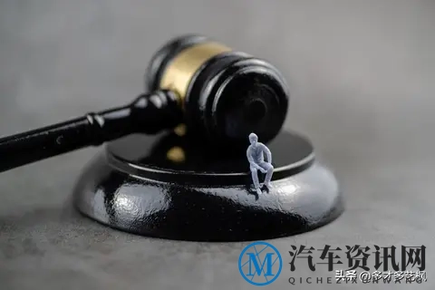 当车企学会流量碰：从某7翻车到灵跑失信，谁在收割