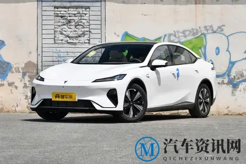 14.59万起售,纯电续航240km,标配华为系统,深蓝L07能火?-3