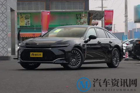进口皇冠 29.9 万起怎么选 结合用车成本与场景的实用指南-2