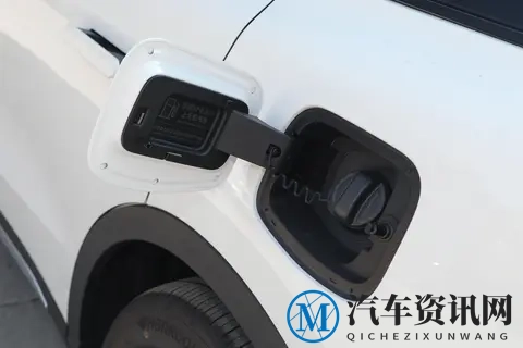 带娃选车不踩坑！零跑 C11 超级增程用一年才敢说的实话-3