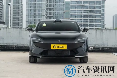 阿维塔 06 11 月权益：纯电 _ 增程可选， 电动门 电动门终身三电质保-2