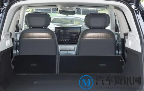 冬季开车，选一辆续航稳定，冬日不打冷颤的SUV，零跑C11很不错-2