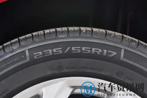 B级车15万预算，要动力还是省心？蒙迪欧2.0T豪华型值得一看-3