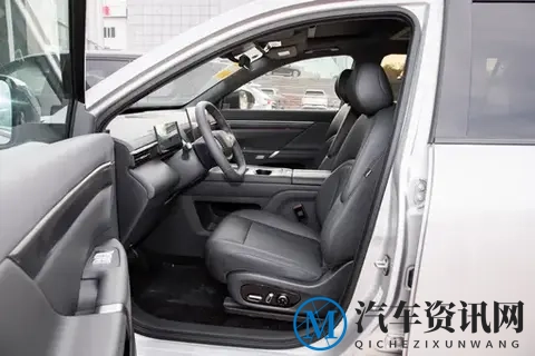 大五座SUV为啥这么火？看了东风奕派2026款eπ008五座版就知道-1