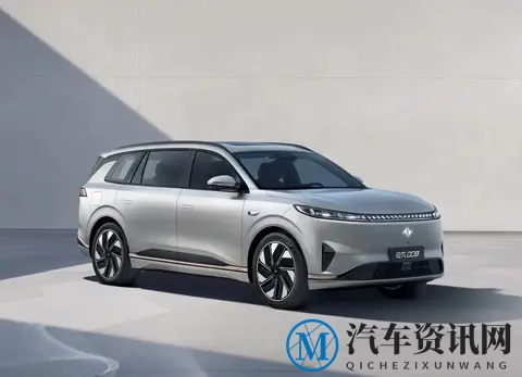1220km 长续航加持，东风奕派 eπ008 五座焕新解锁房车卧室影院-3