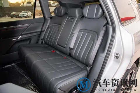15.99 万买中大型 SUV？东风奕派 eπ008 五座版，家庭用车真的香吗？-2