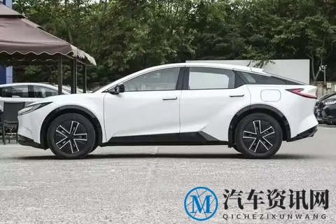 开了1个月的丰田bZ5:灵动的设计,安全可靠,适合普通家庭-3