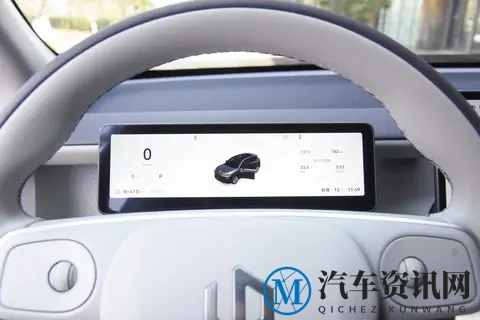 零跑B10试驾惊喜：9.08w起的智能小钢炮，给我“被车照顾”的感觉-3