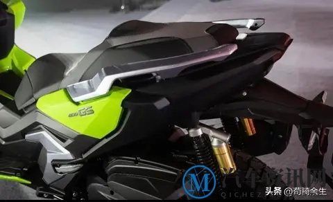 中大排跨界踏板力刻戈壁400GS首发 369cc+34匹动力，实车细节曝光-2