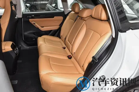 300km纯电+AI热管理 零跑C11增程 北方冬季家用稳吗?-1
