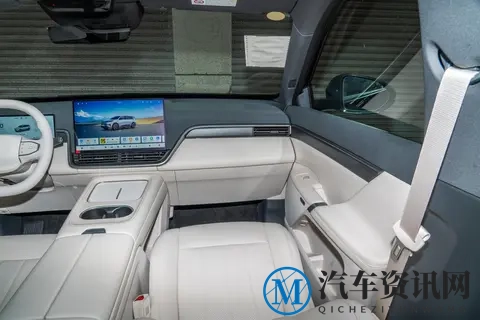 开了1周的东风奕派eπ008：家用SUV，实用比什么都重要-1