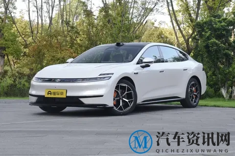 宏光MINIEV去年销量超43万辆,今年将升级全新外观-1