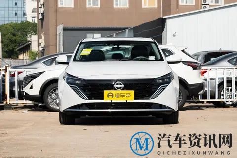 搭鸿蒙座舱 5？东风日产天籁实车曝光，限时价12.99万起-1