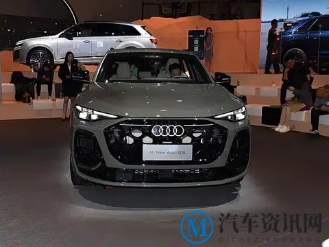 奥迪Q5L升级版亮相广州！搭载华为智能驾驶，12月即将上市-3
