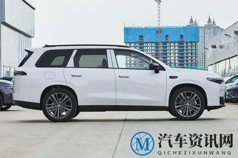 14 万拿下中大型六座 SUV!零跑 C16 凭啥打动家庭用户?-3