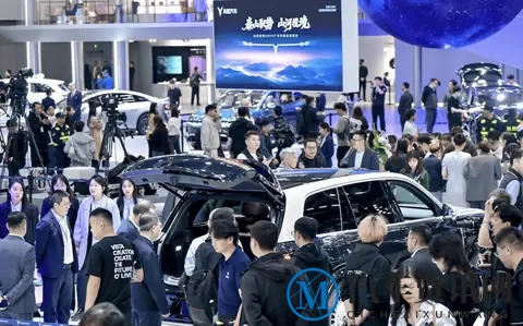 五大趋势看懂2025广州车展：增程纯电对攻，智驾成最大变量-2