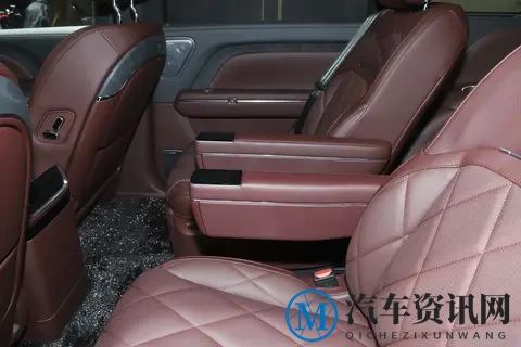 37.99万起！全系四驱+6座+1430km续航，带娃神器岚图泰山值不值？-1