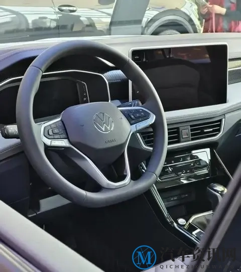 大众彻底放下“尊严”！定位中型SUV，从19.89万降到11.89万！-1