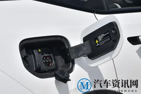 华为乾崑+超级增程,还有80多项升级,2026款深蓝L07真香-3